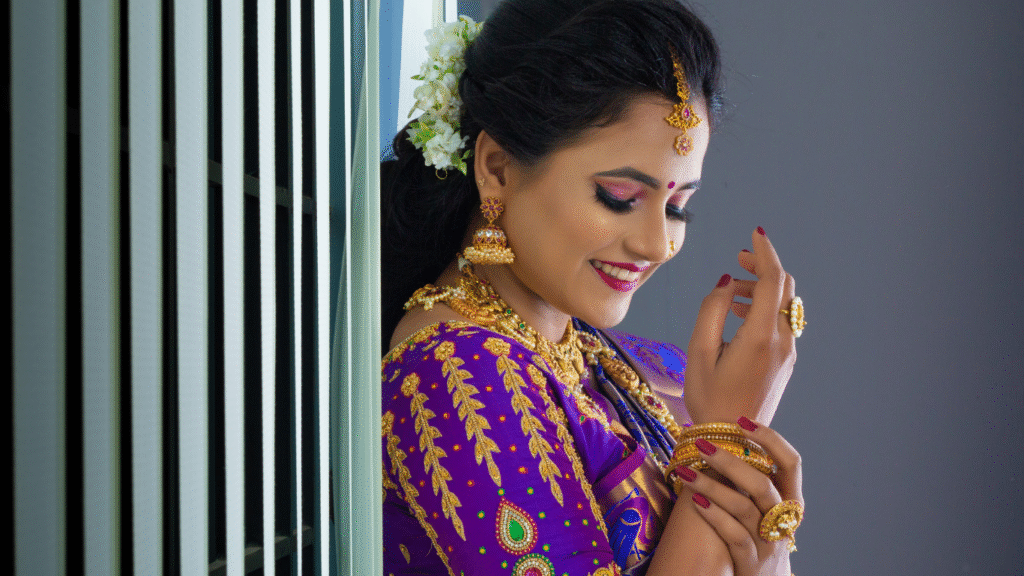 hairstyle look with saree