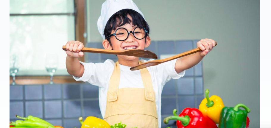 kid cooking with fun