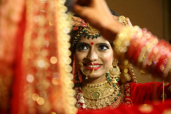 bridal essential items in hindi