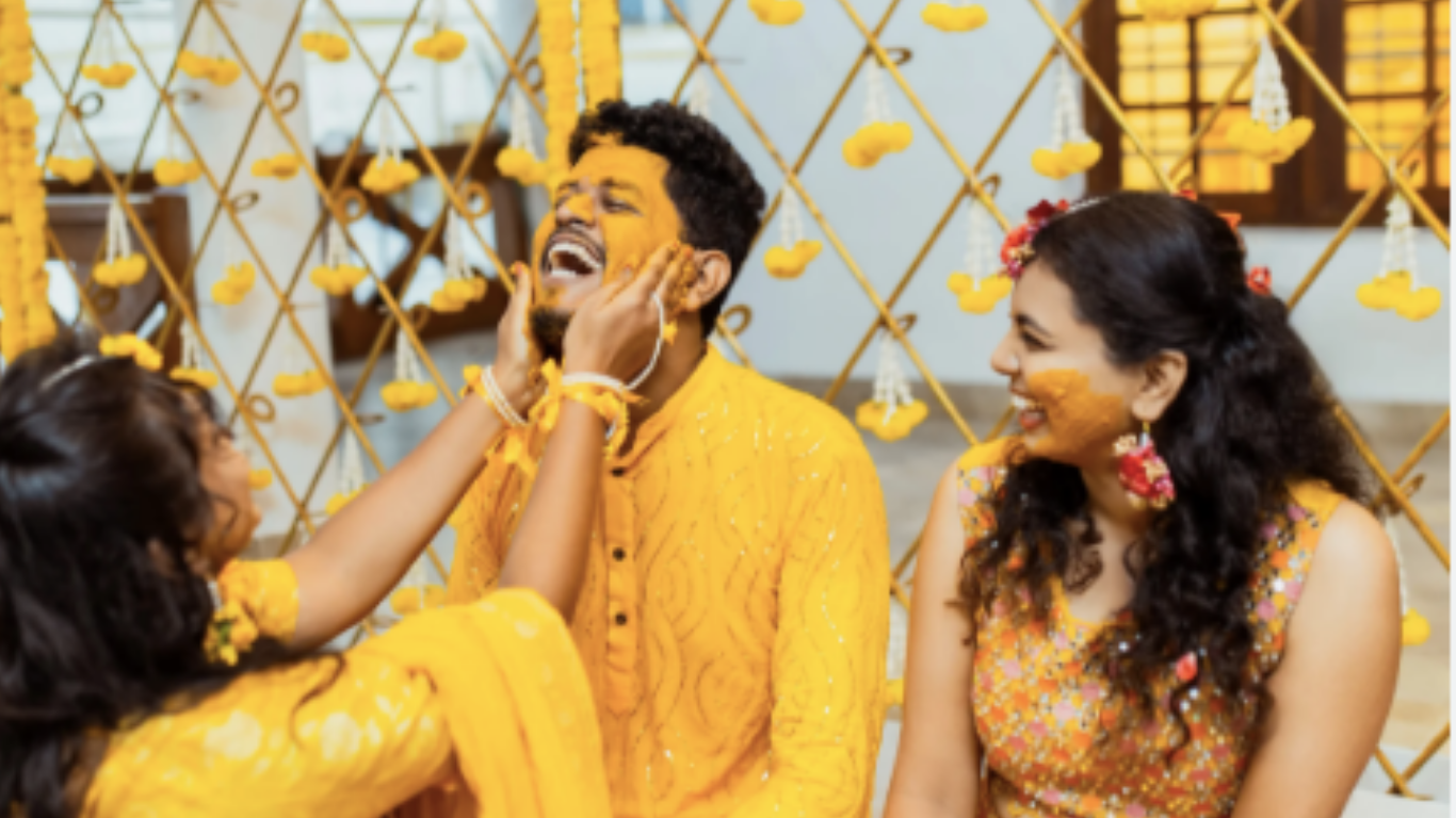 shadi me haldi kyon lagate hain