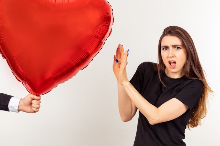 valentines day par kya nahi karna chahiye
